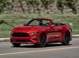 Ford Mustang Coupe 2021